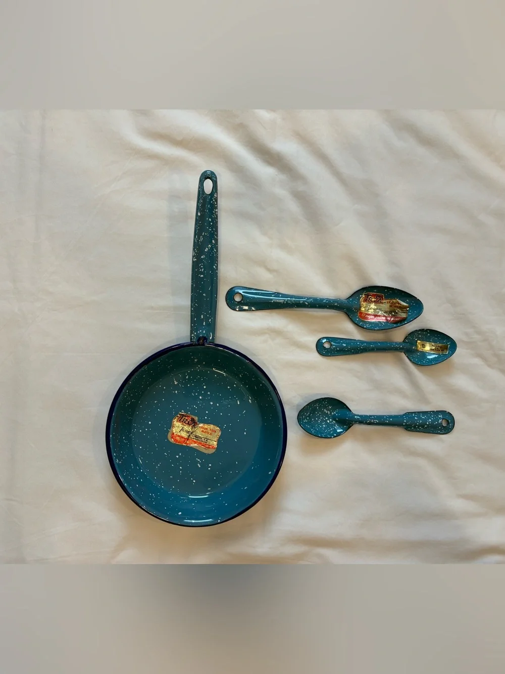 Vtg NEW Troqueles Mexico Turquoise 7 1/4” Skillet & 3 Matching Spoons Enamelware